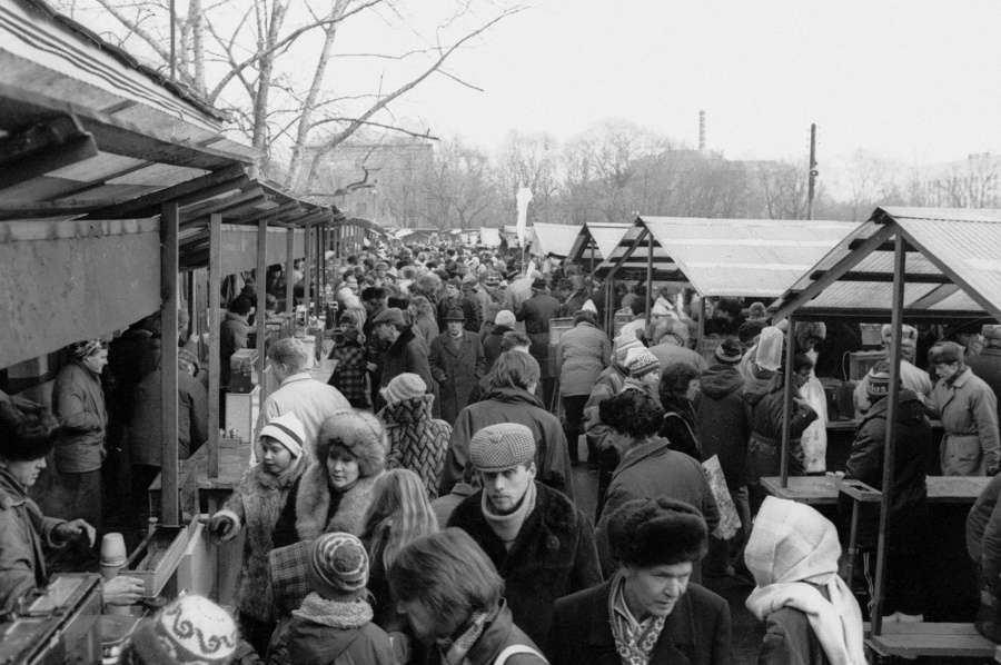 Фото птичий рынок в москве